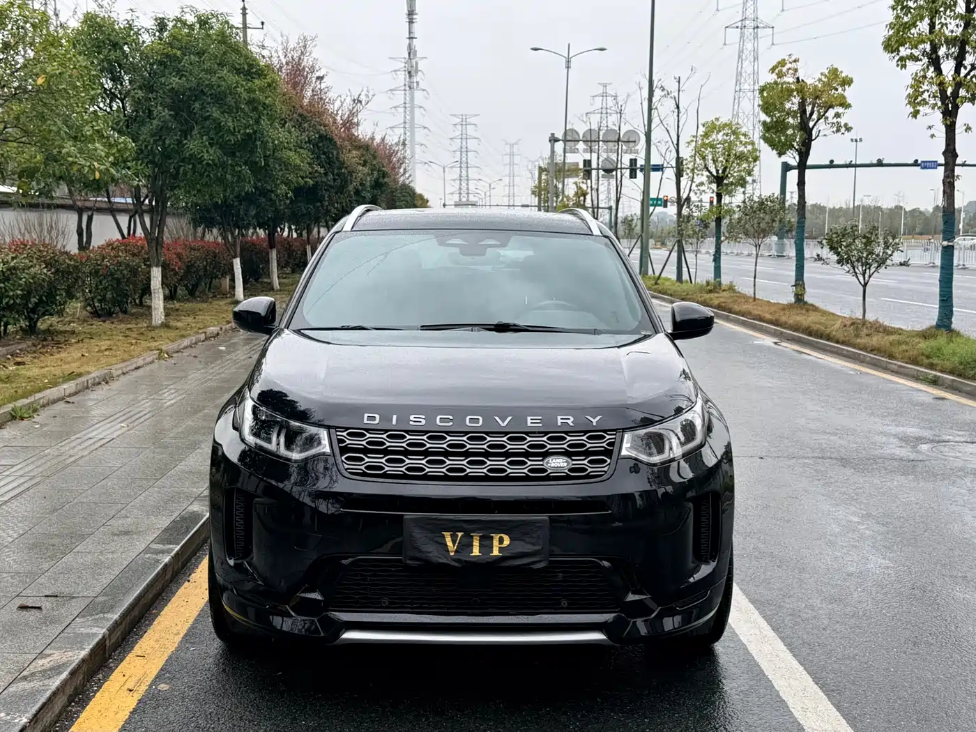 Land Rover Discovery Sport 2022 Model 249PS R-Dynamic S Performance Edition 5-Seater фото 2