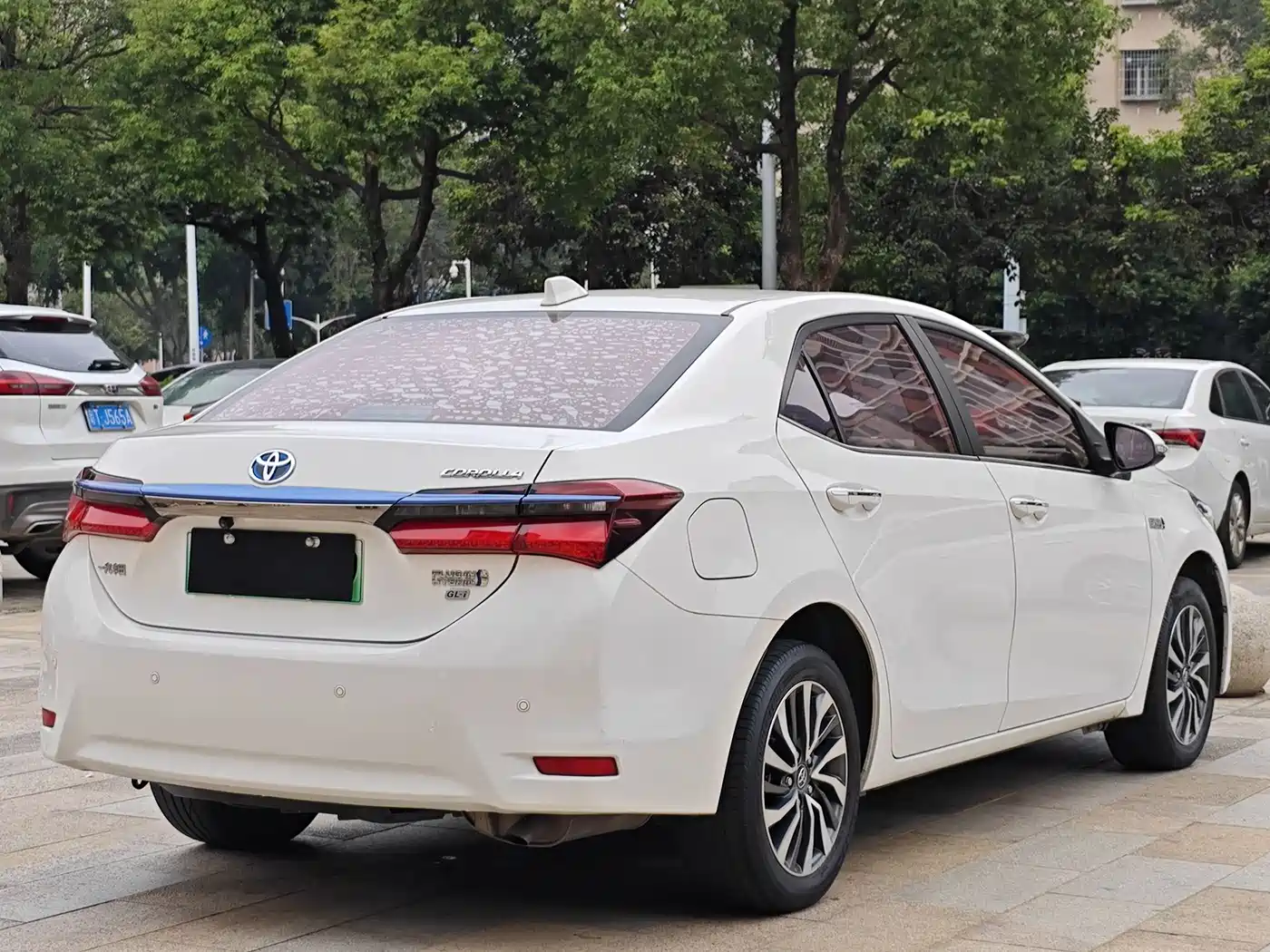 Toyota Corolla 2022 Hybrid 1.8L E-CVT Pioneer Edition фото 6