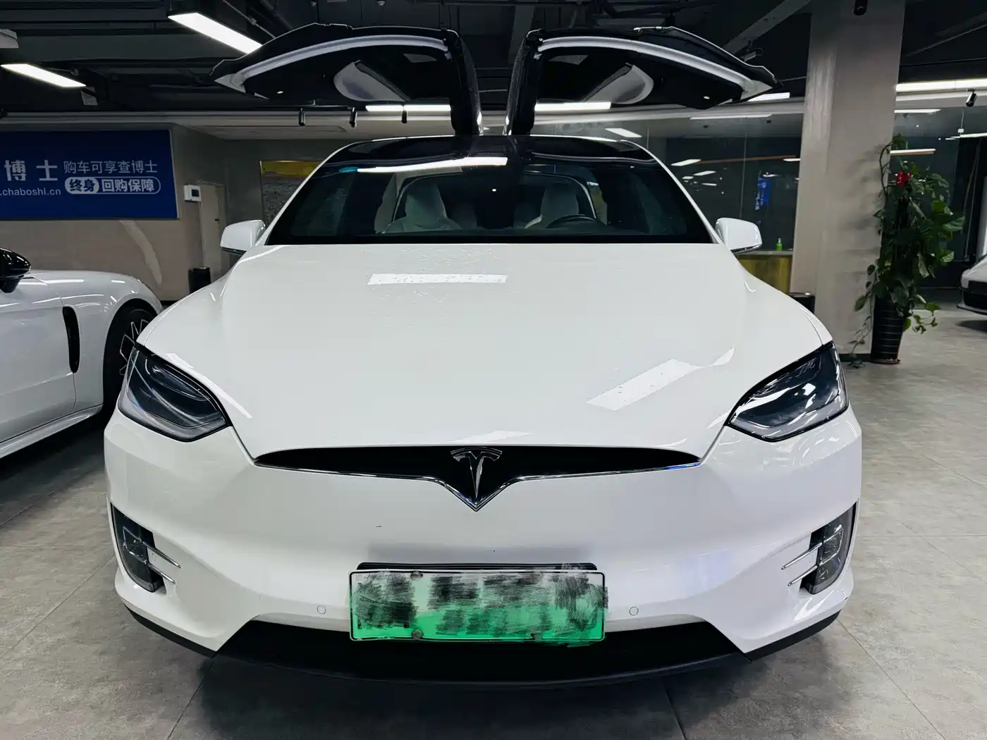 TESLA MODEL X