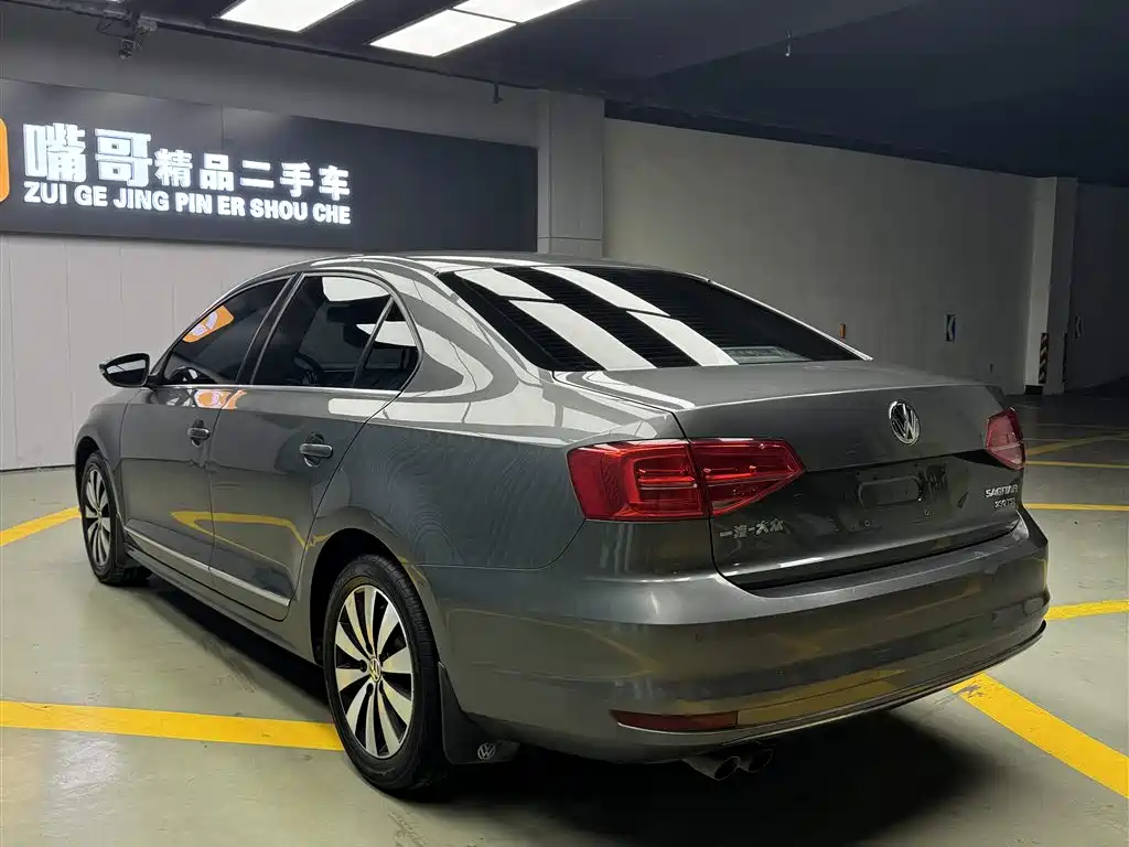 Volkswagen Sagitar 2017 230TSI Automatic Comfort фото 8