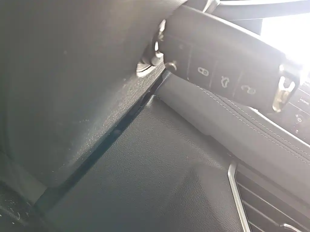 Volkswagen Sagitar 2025 200TSI DSG Flying Leap Edition фото 14