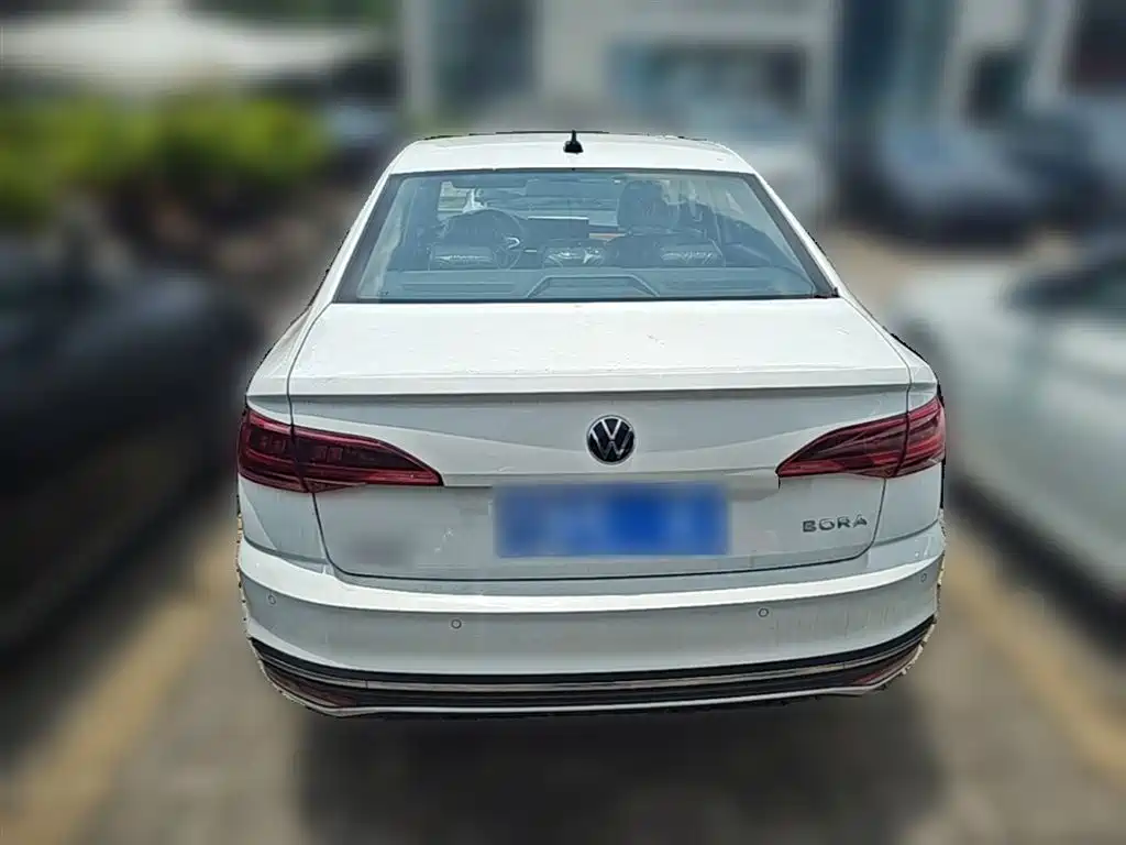 Volkswagen Bora 2025 Facelift 200TSI DSG Navigation Edition фото 10