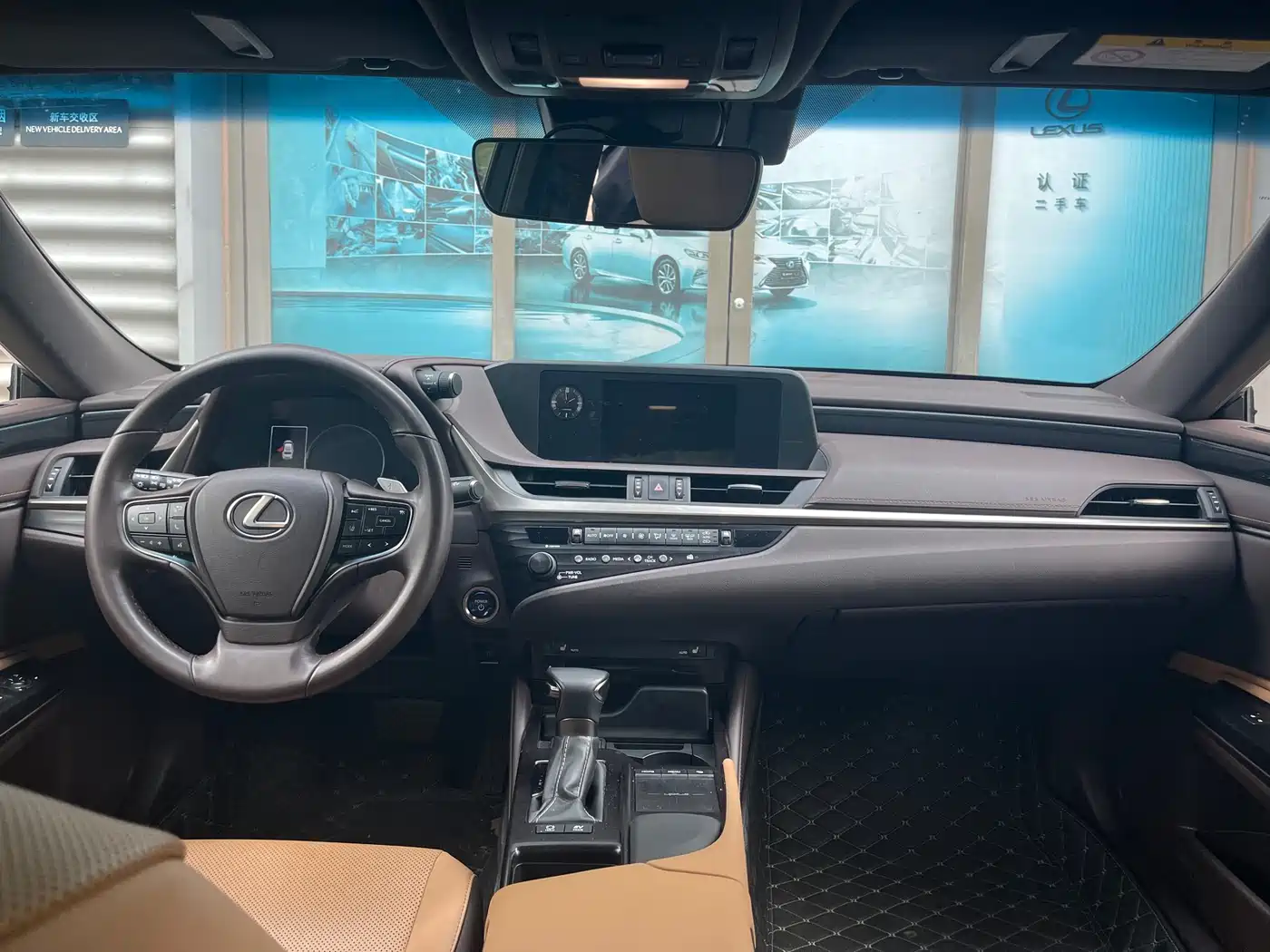 Lexus ES 2020 Model 300h Excellence Edition фото 11