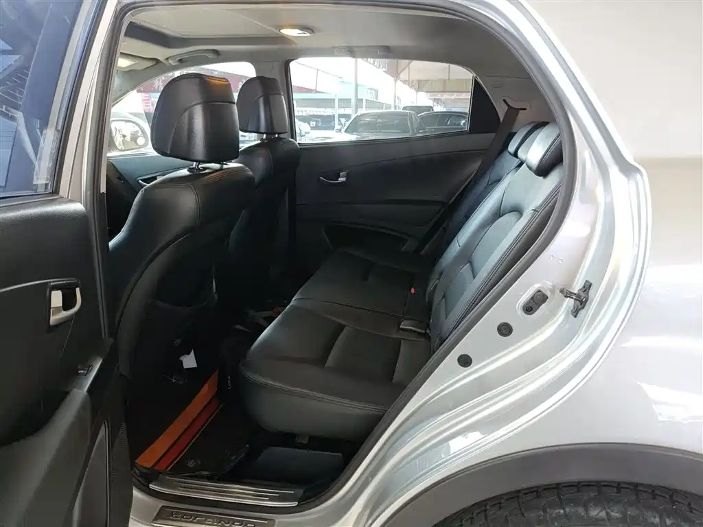 SsangYong Korando 2014 2011 2.0T Diesel 2WD Automatic Luxury Navigation
