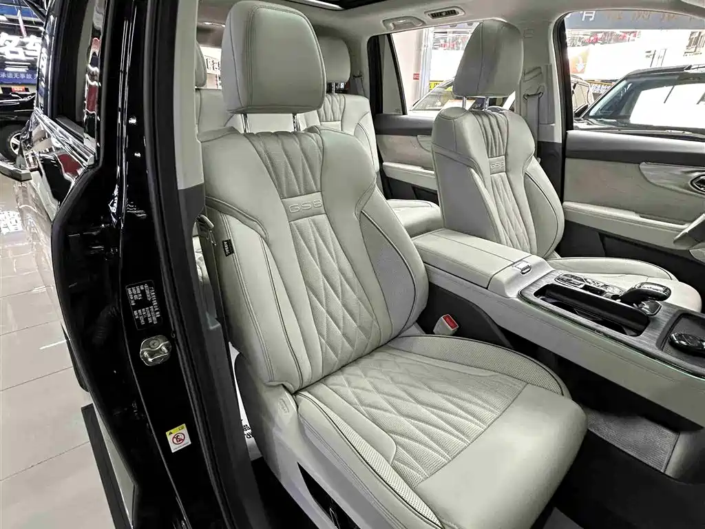 GAC Trumpchi Trumpchi GS8 2022 Hybrid Series 2.0TM 4WD Premium Edition (7-Seater) фото 31