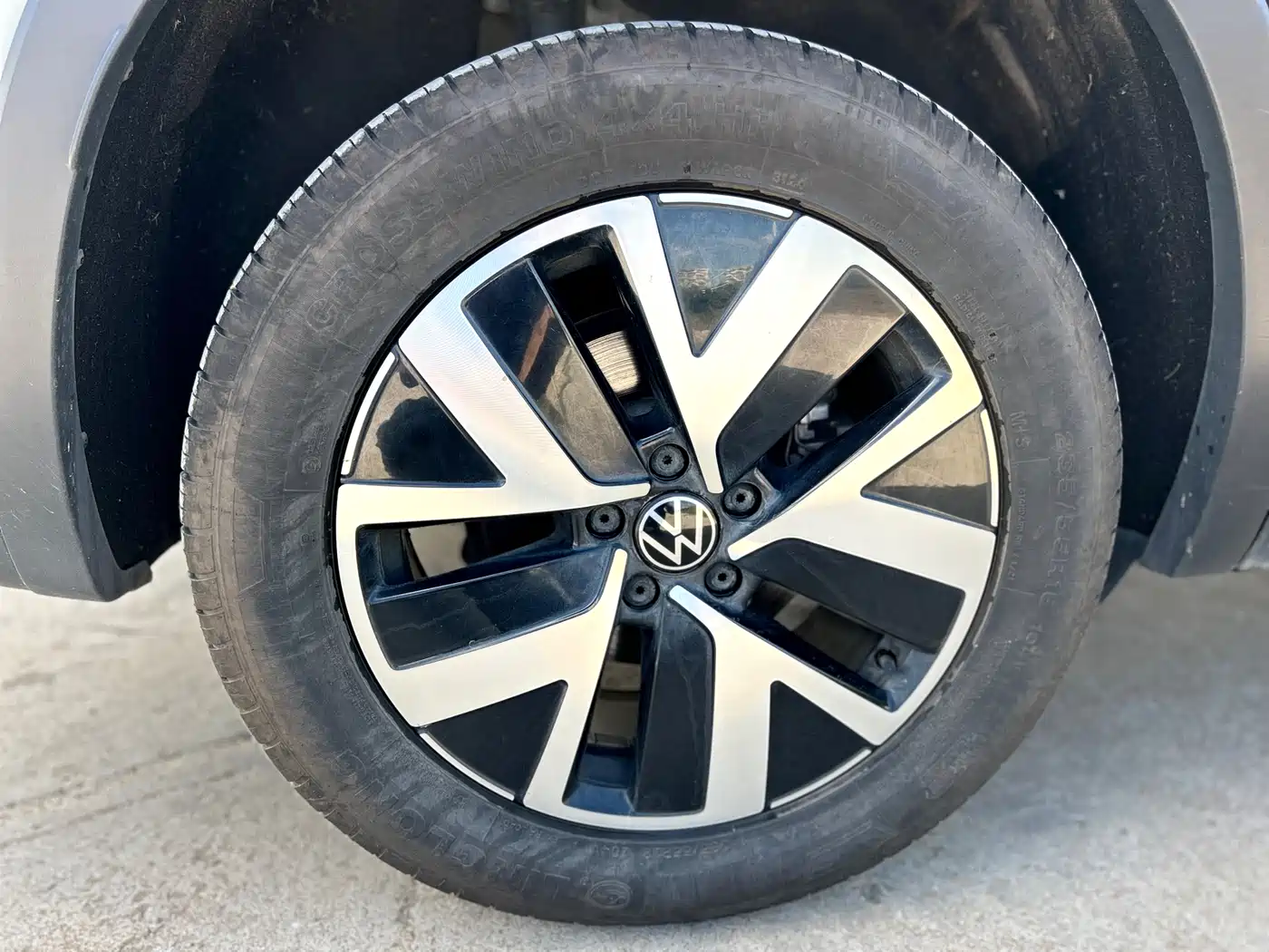Volkswagen Tayron 2023 300TSI 2WD Luxury Plus Advanced Edition фото 12