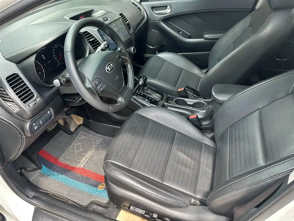 Kia K3 2017 1.6L Automatic 15th Anniversary Special GLS фото 7