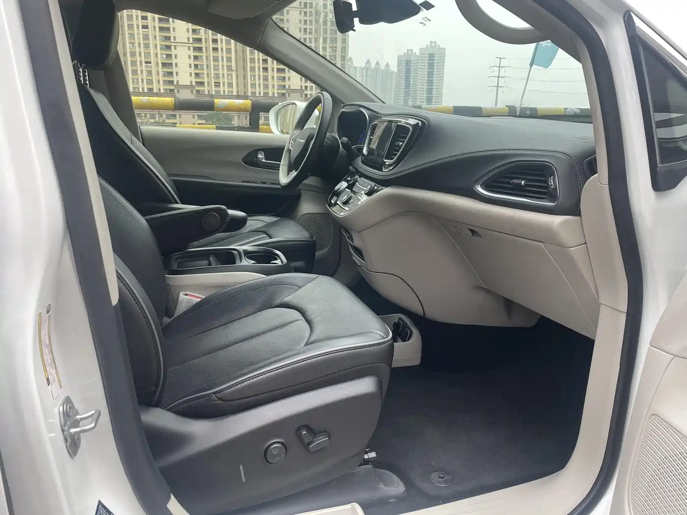 Chrysler Grand Caravan PHEV (Import) 2025 2019 3.6L Plug-in Hybrid