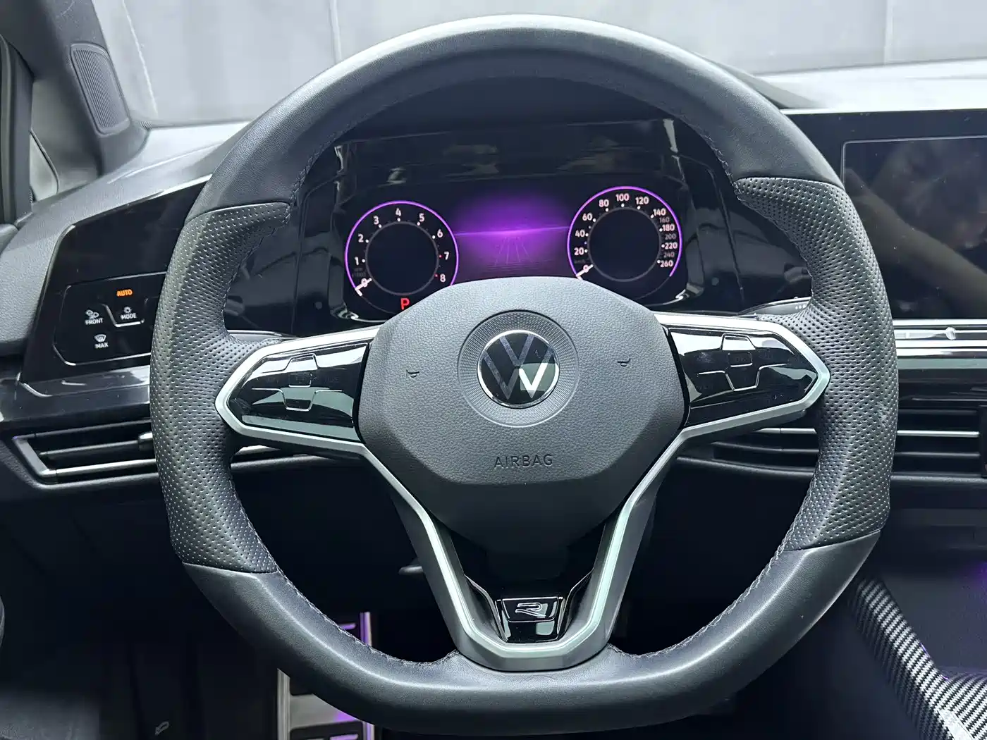 Volkswagen Golf 2021 280TSI DSG R-Line фото 13