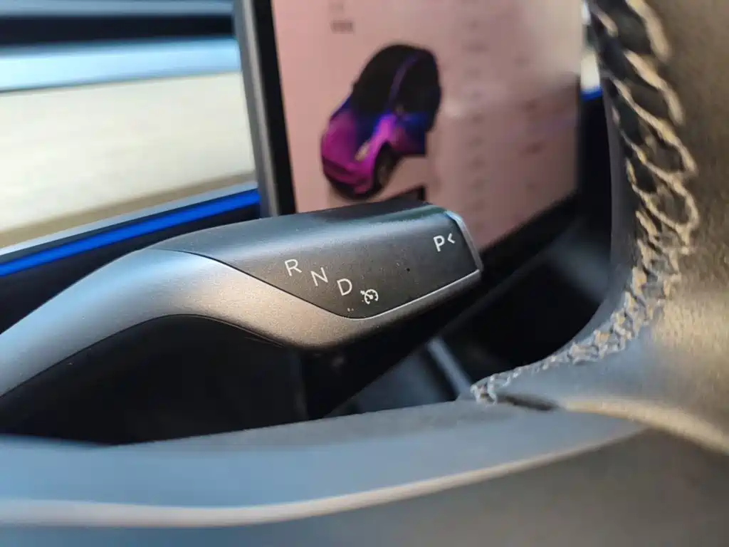 Фото 14 - Tesla Model Y
