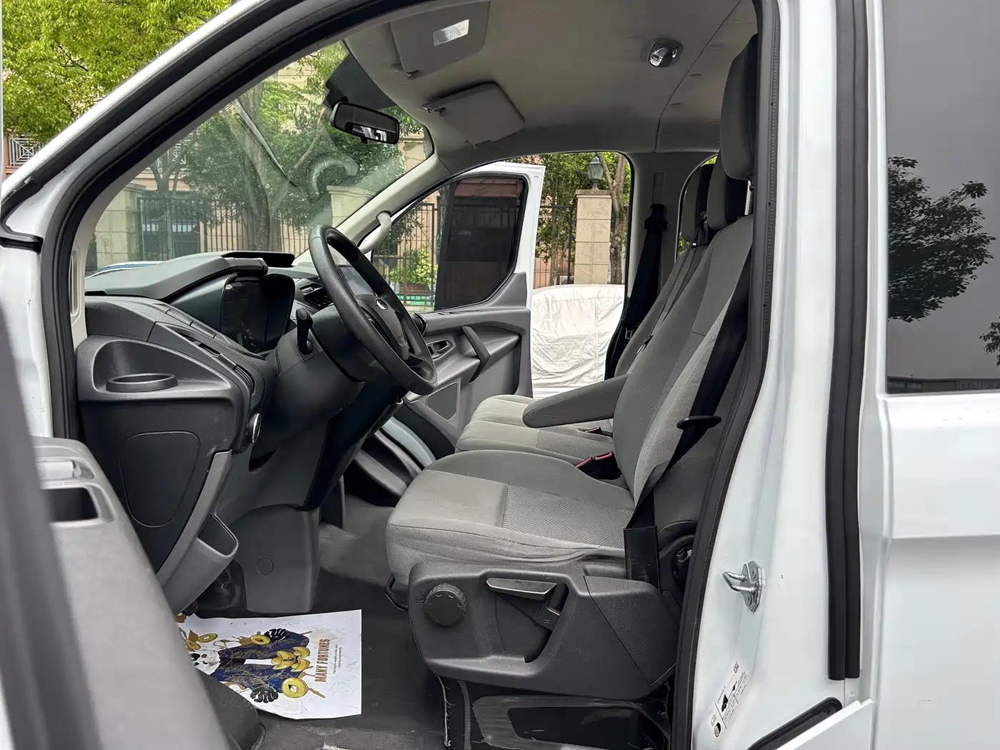 Ford Transit 2021 2019 2.0T Diesel Multi-Purpose Commercial Vehicle Short Wheelbase Low Roof 6-Seater China VI