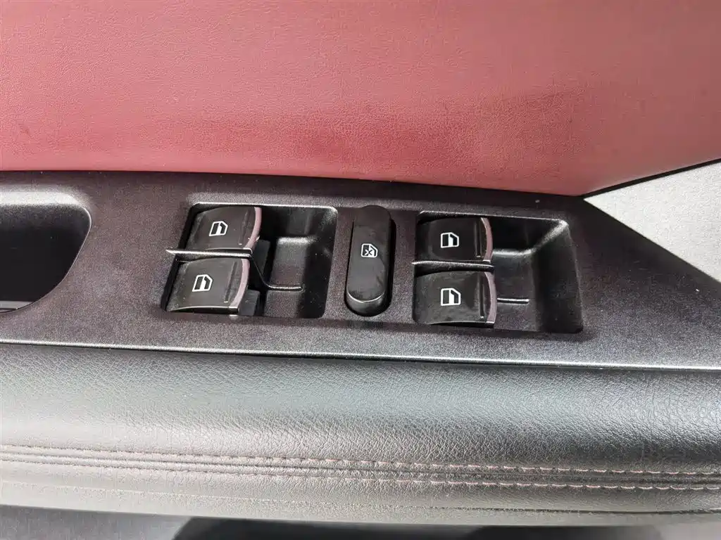Haval H6 Coupe 2019 1.5T Auto 2WD Elite Edition China VI фото 9