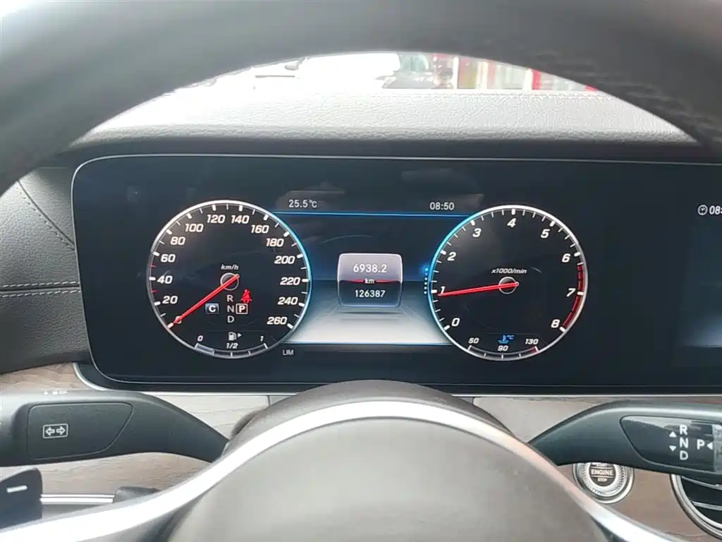 Mercedes-Benz E-Class 2020 E 300 L Luxury Model фото 12