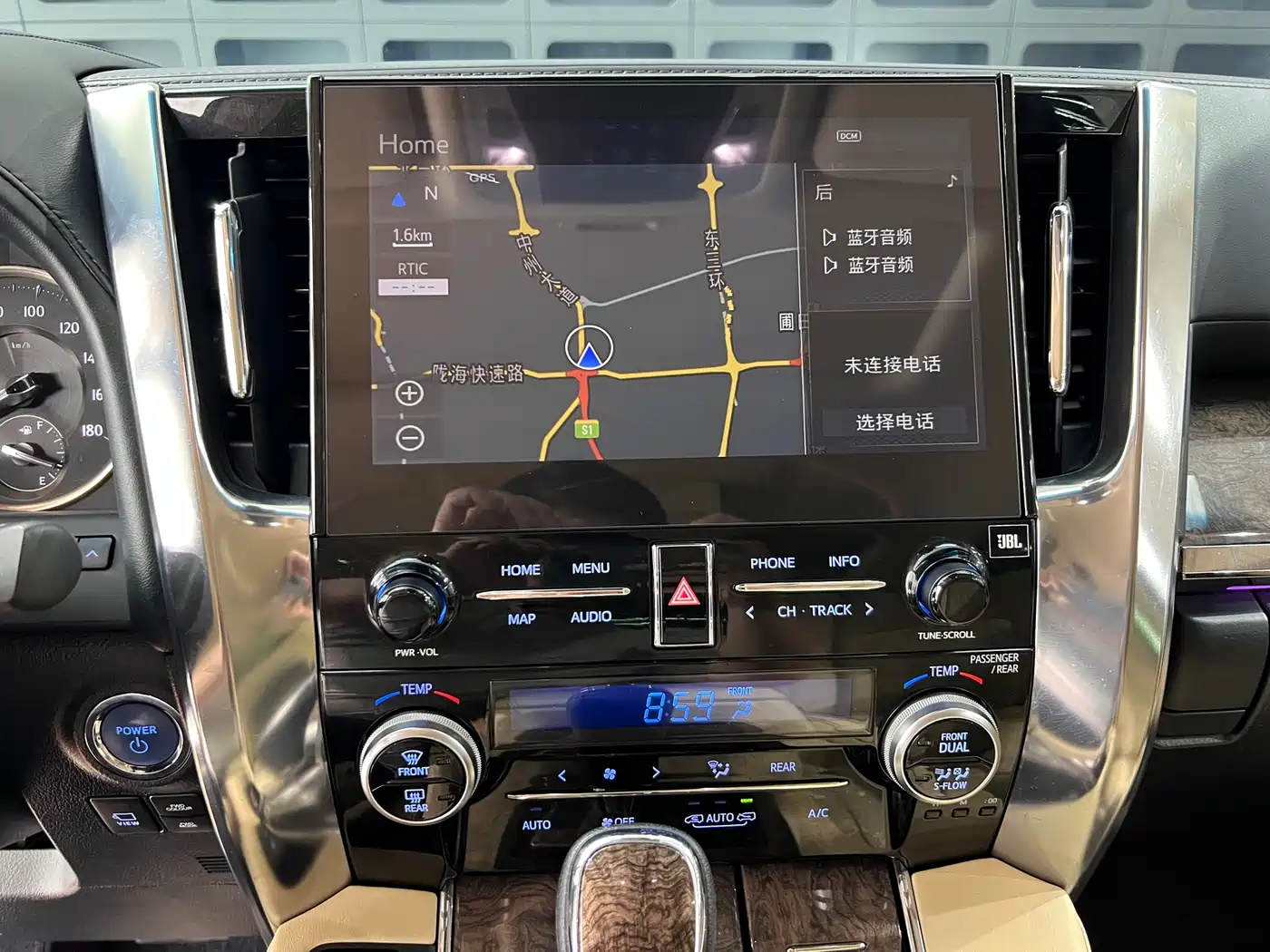 Toyota Alphard 2021 Hybrid 2.5L Ultimate фото 23