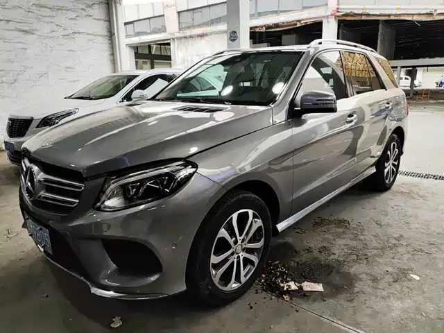 MERCEDES-BENZ GLE