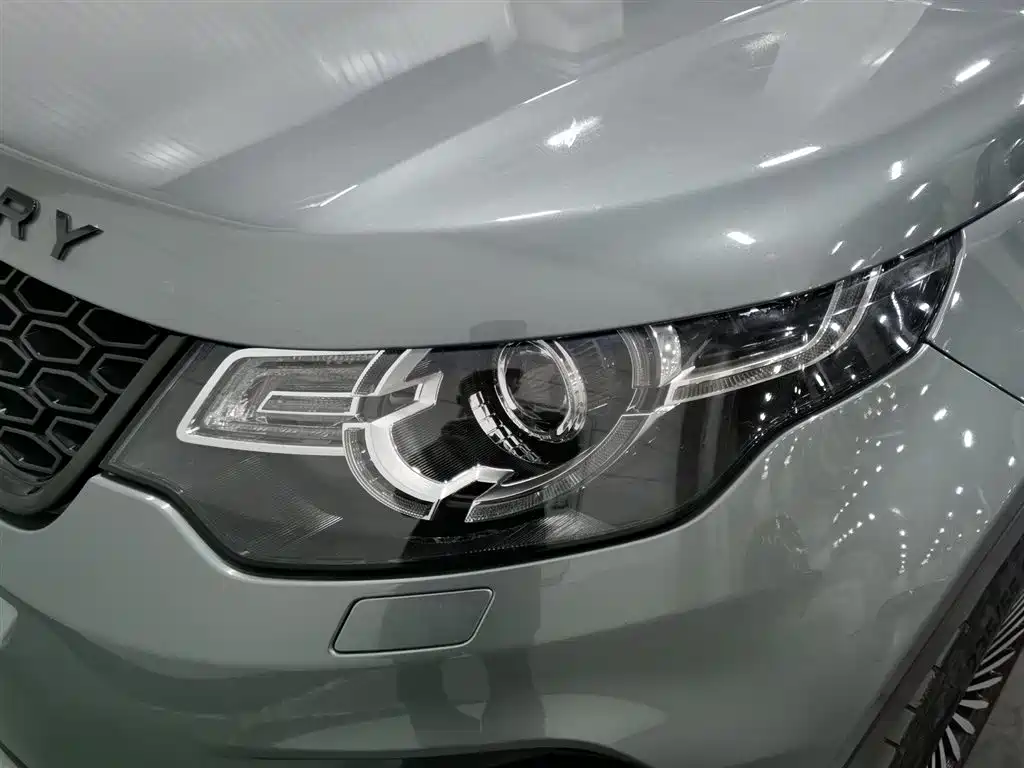 Land Rover Discovery Sport 2017 2.0T HSE фото 7