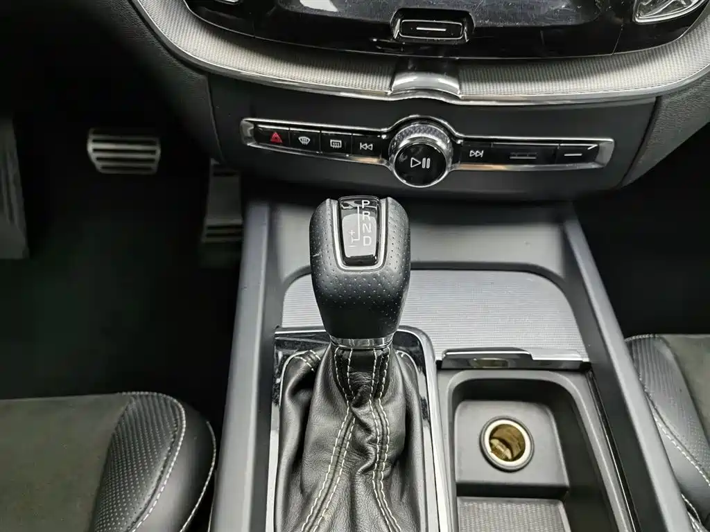 Volvo XC60 2018 T5 AWD Inscription Sport Edition фото 13