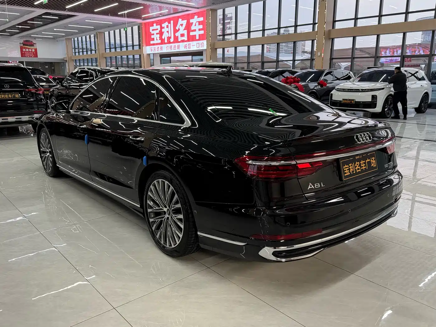 Audi A8 2025 A8L 50 TFSI quattro Exclusive Selection фото 6
