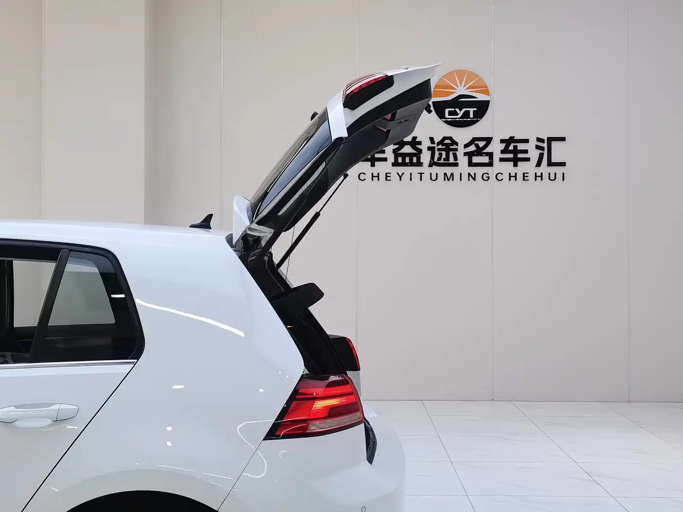 Volkswagen Golf 2020 280TSI DSG Comfort фото 21