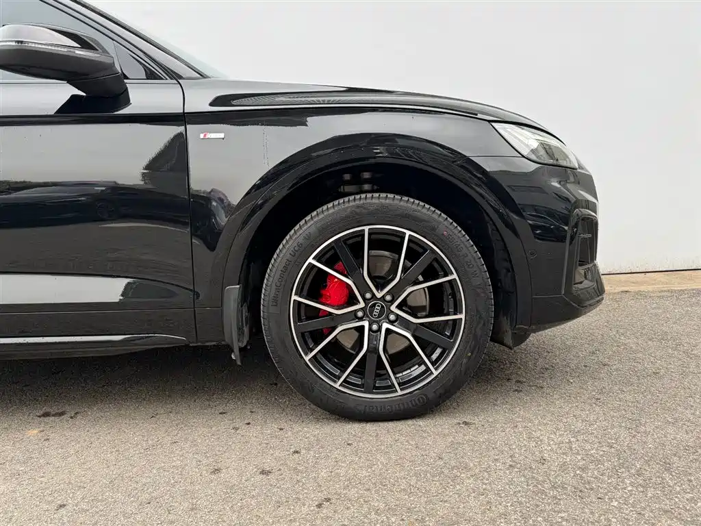 Audi Q5L 2024 Model 45 TFSI Luxury Dynamic фото 16