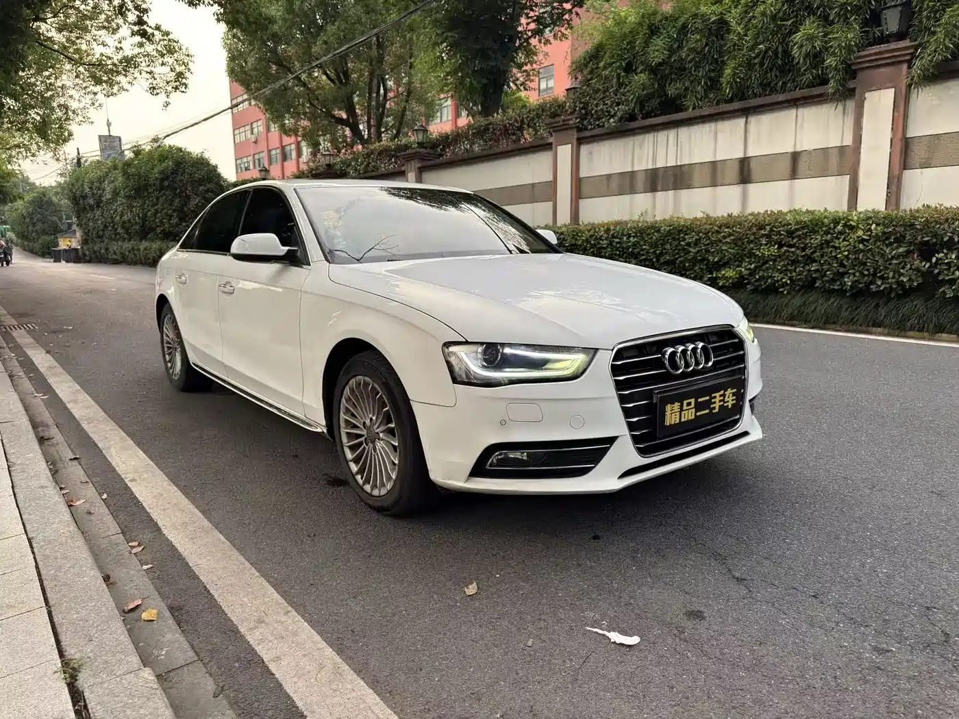 Audi A4L 2016 35 TFSI Collector's Edition Automatic Standard фото 2