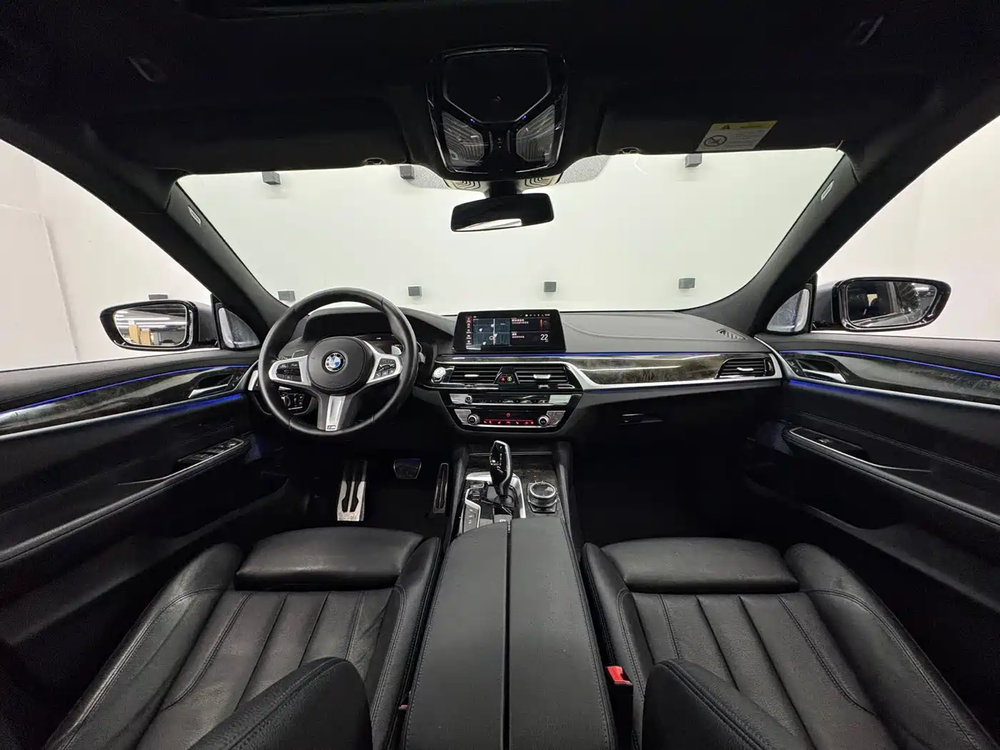 BMW 6 Series GT 2020 630i M Sport Package фото 9