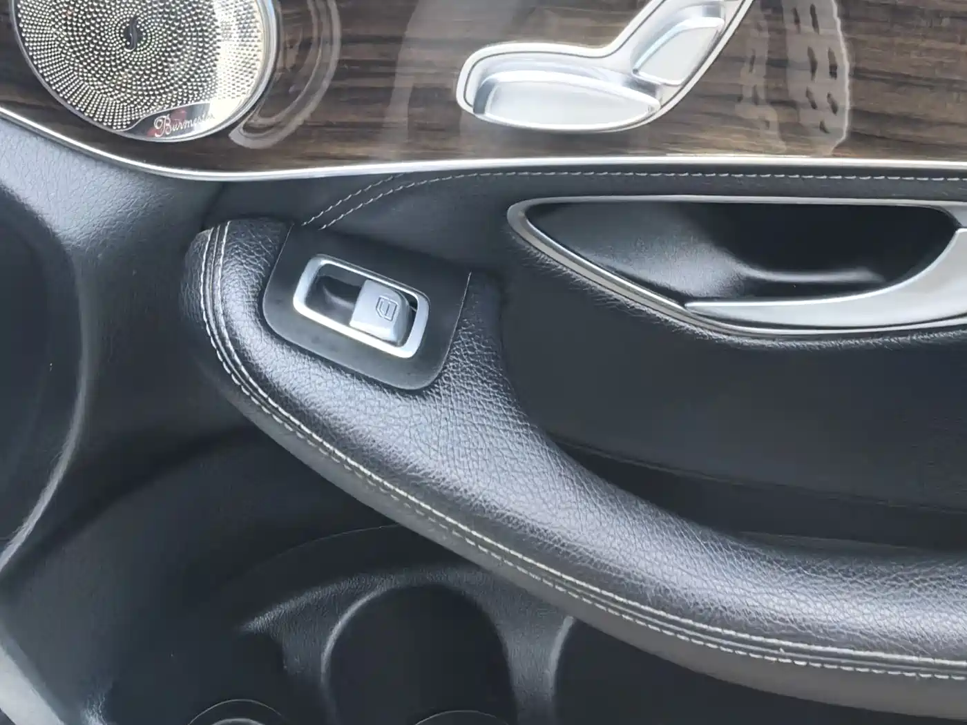 Mercedes-Benz GLC 2017 GLC 260 4MATIC Luxury фото 10