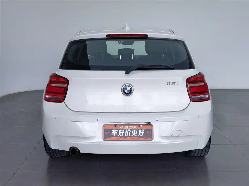 BMW 1 Series (Import) 2013 Facelift 118i Leading Model фото 4