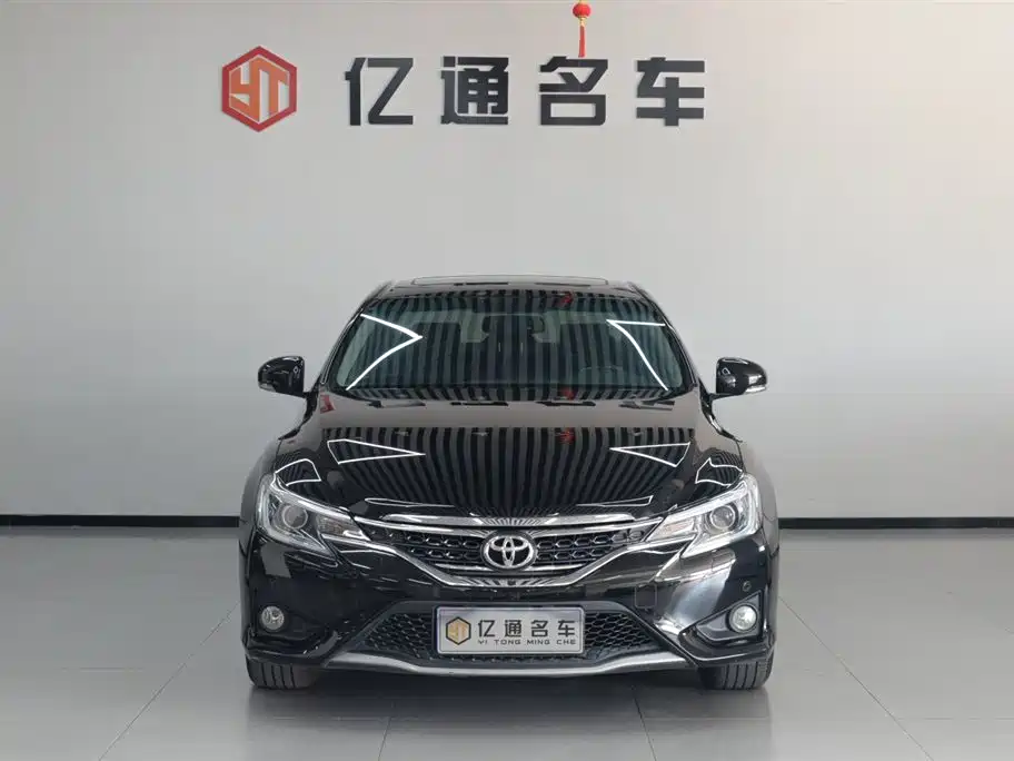 Toyota Reiz 2013 2.5V Elite Edition фото 2