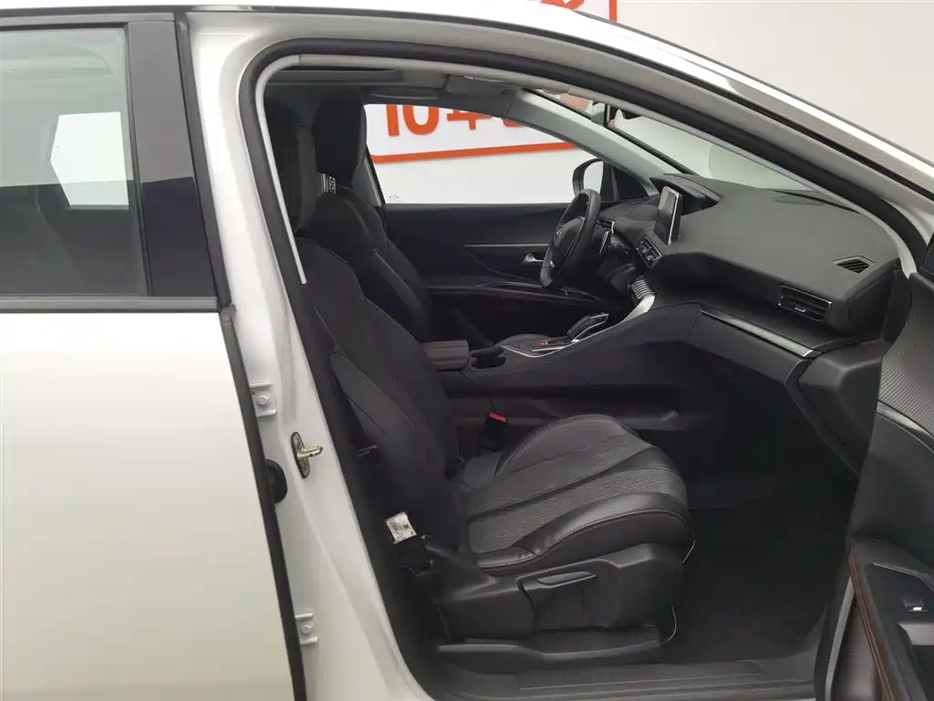 Peugeot 5008 2017 380THP 7-seat Elite Edition фото 23