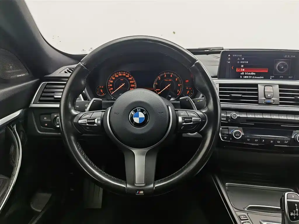 BMW 3 Series GT 2020 320i M Sport Black Night Edition фото 11