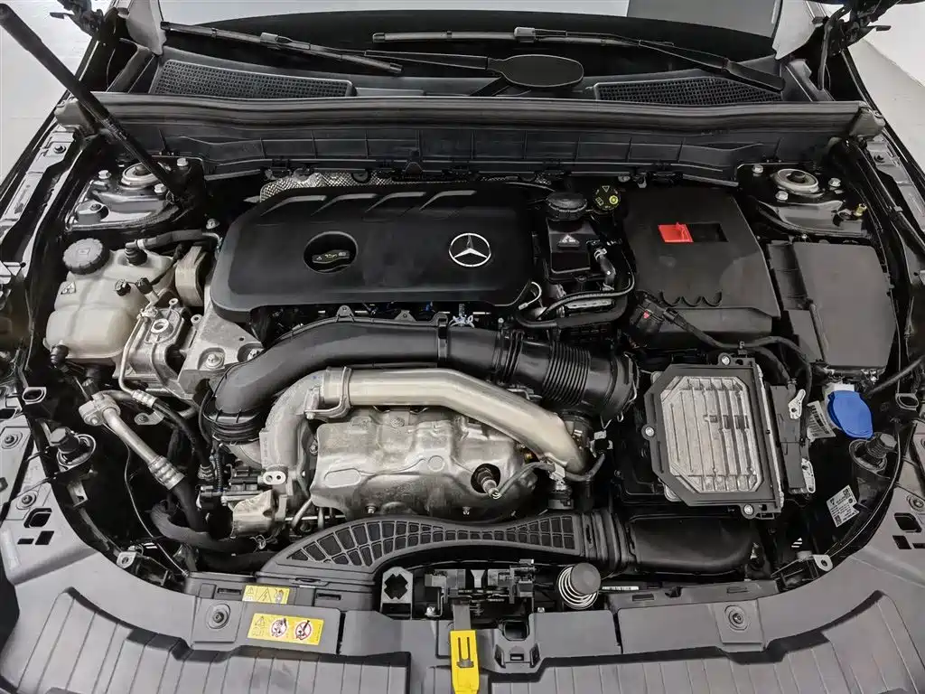 Mercedes-Benz GLB 2024 Facelift GLB 220 Dynamic фото 6
