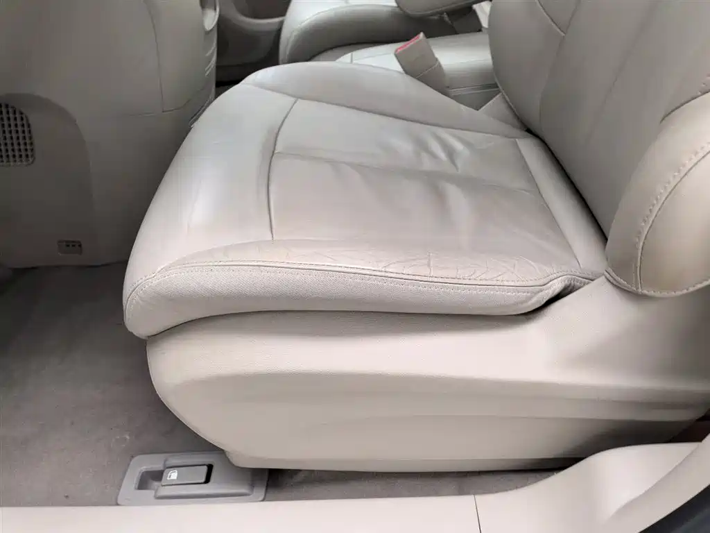 Buick GL8 2018 28T Luxury Model China VI фото 20