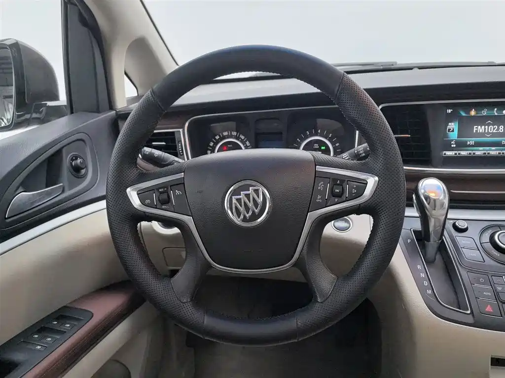Buick GL8 2018 28T Luxury Model China VI фото 11