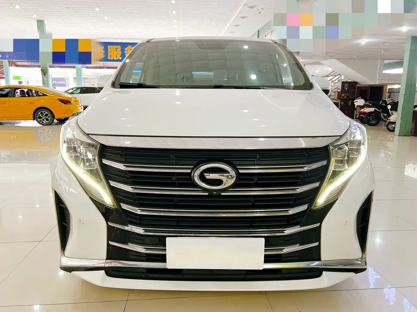 GAC TRUMPCHI M8