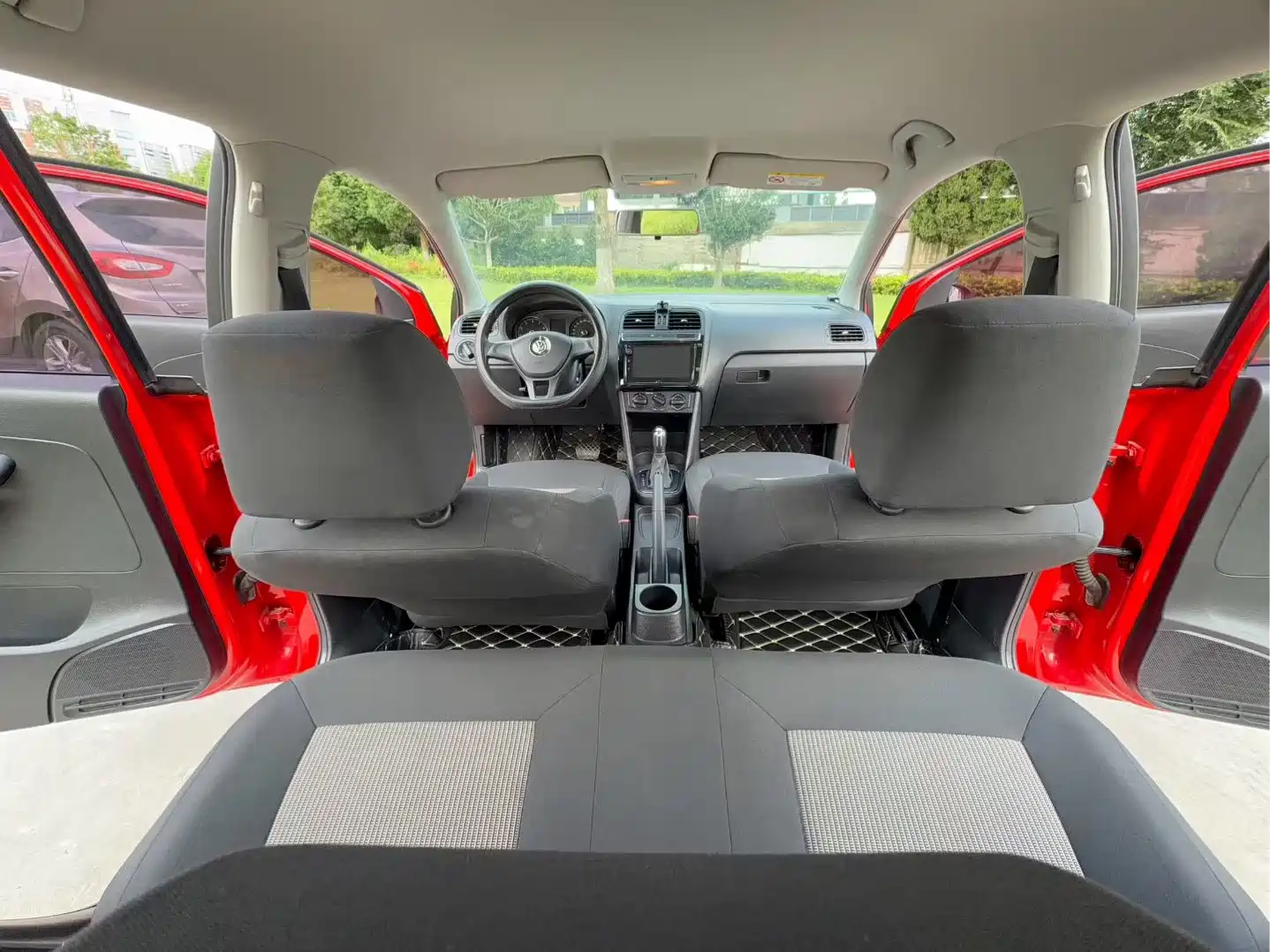 Фото 6 - Volkswagen Polo