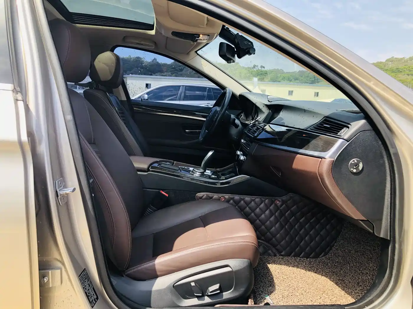 BMW 5 Series 2014 525Li Luxury Design Package фото 7