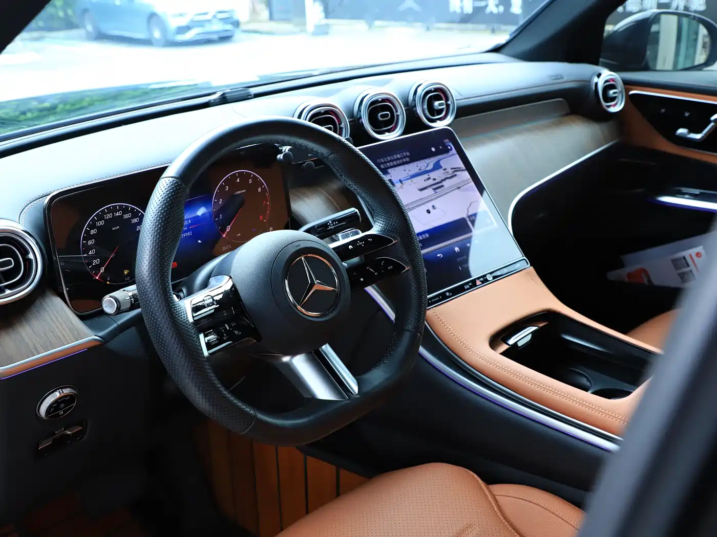 Mercedes-Benz GLC 2024 GLC 300 L 4MATIC Dynamic 5-seater фото 12