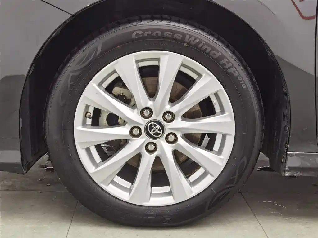 Toyota Camry 2019 Facelift 2.0G Luxury Edition фото 17