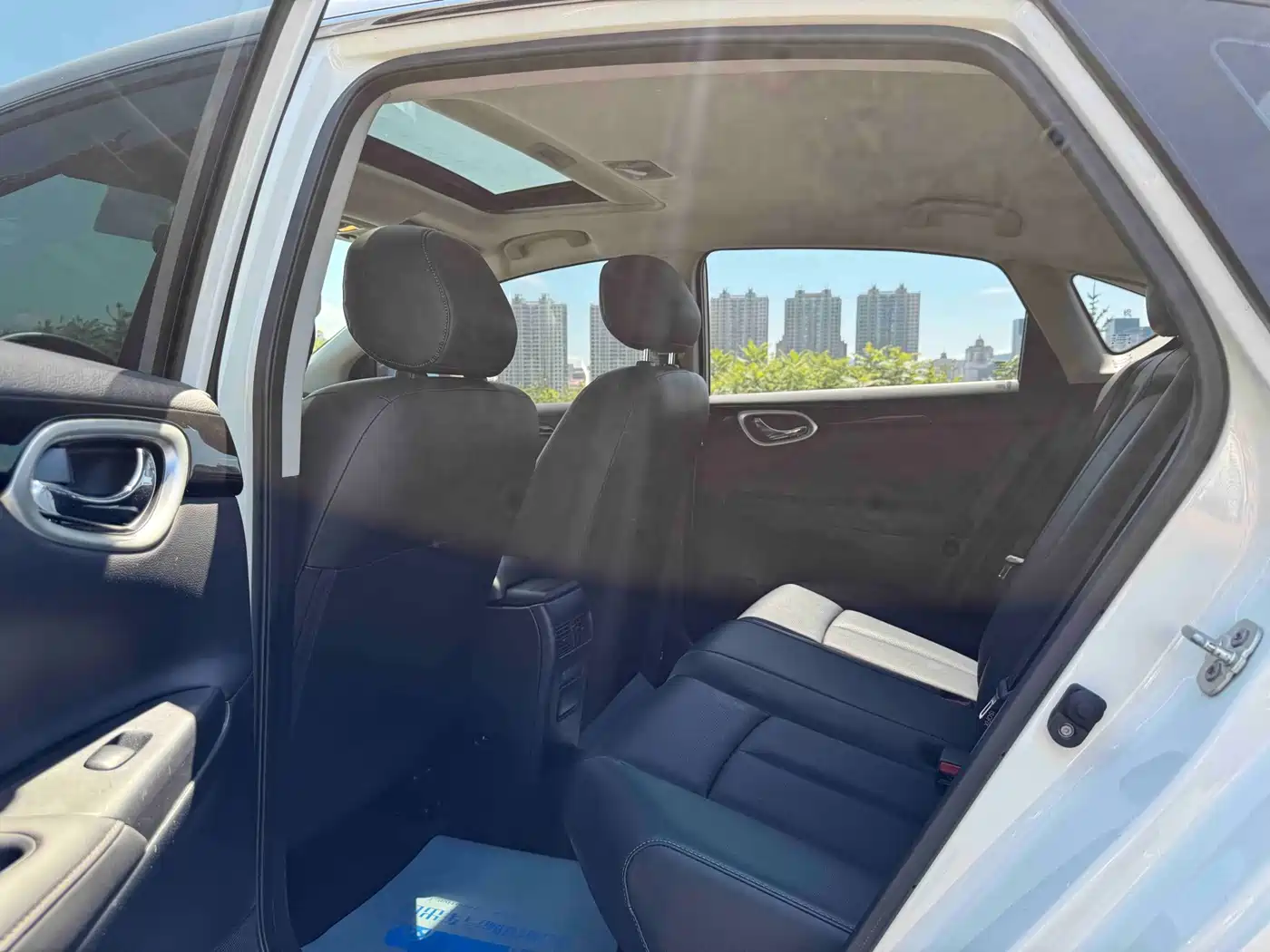 Nissan SYLPHY, миниатюра 8