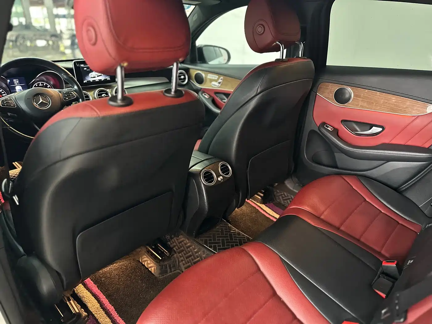 Mercedes-Benz GLC Coupe 2019 GLC 260 4MATIC Coupe SUV фото 9