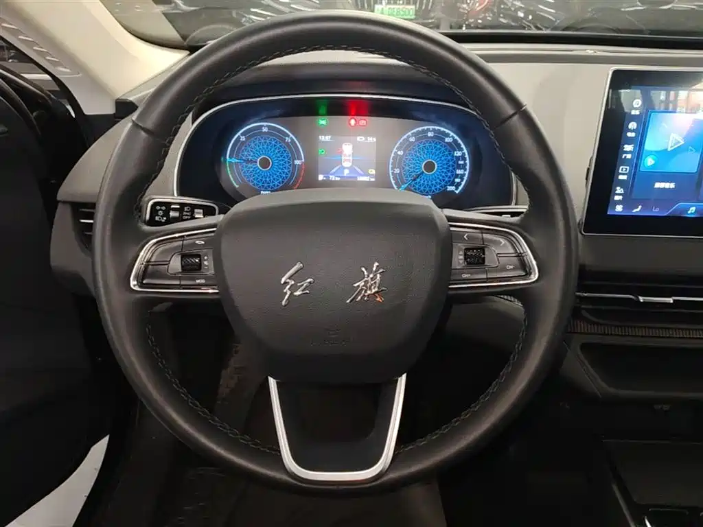 Hongqi E-QM5 2023 Facelift Basic Travel Edition фото 7