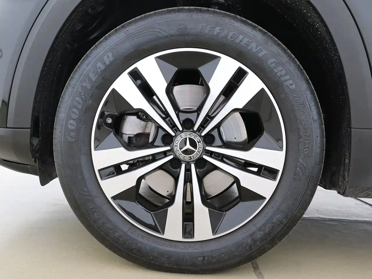 Mercedes-Benz GLB 2024 GLB 200 Dynamic фото 5