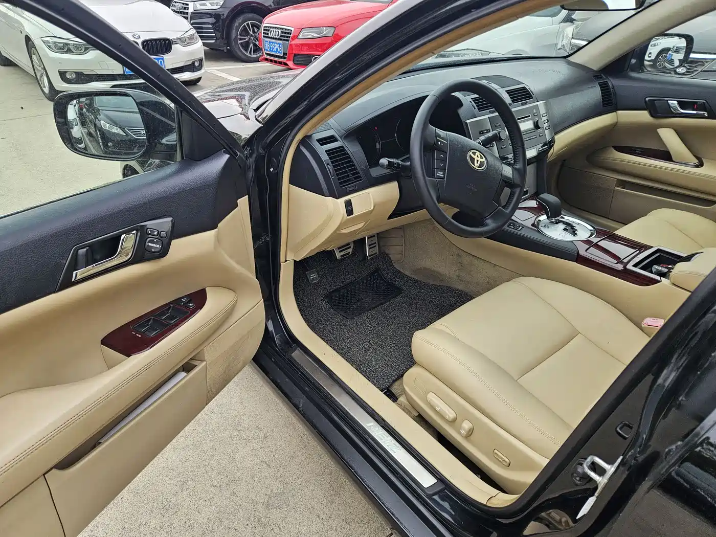 Toyota Reiz 2009 2.5S Comfort Edition фото 4