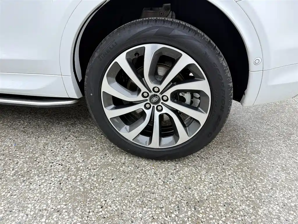 Land Rover Discovery Sport 2023 249PS R-Dynamic S Performance Version фото 12