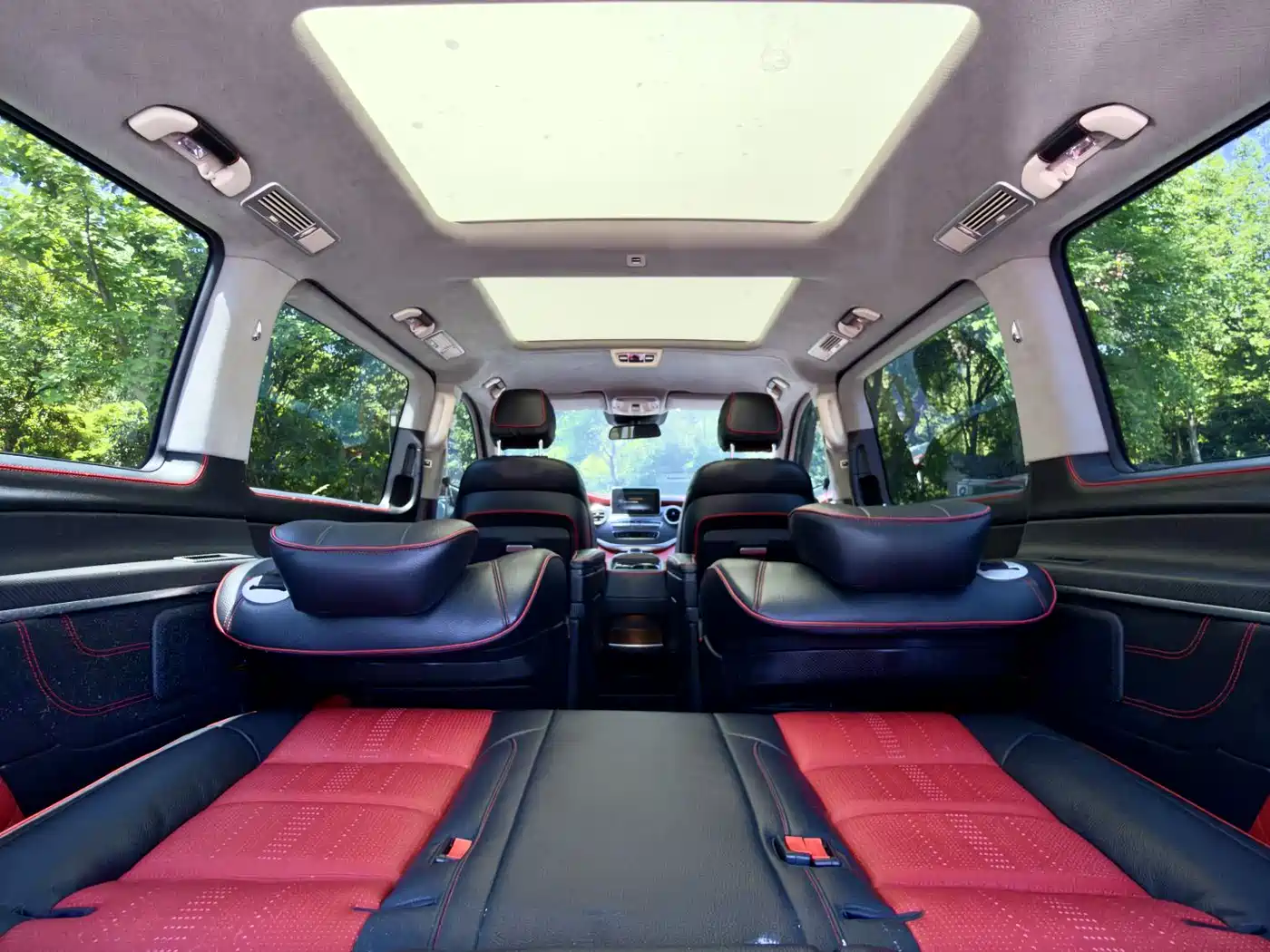 Mercedes-Benz V-Class 2020 V 260 Navigator Edition фото 7