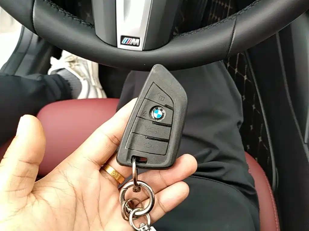 BMW 3 Series 2024 325i M Sport Package фото 9