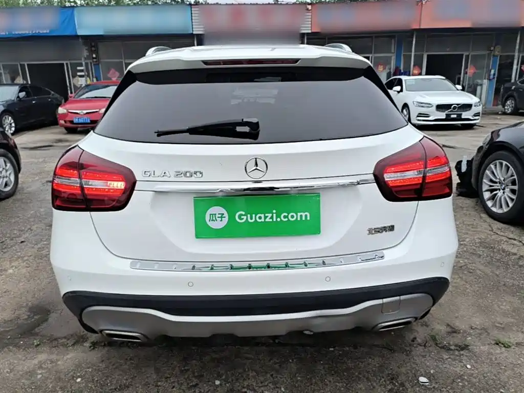 Mercedes-Benz GLA 2017 GLA 200 Dynamic фото 6