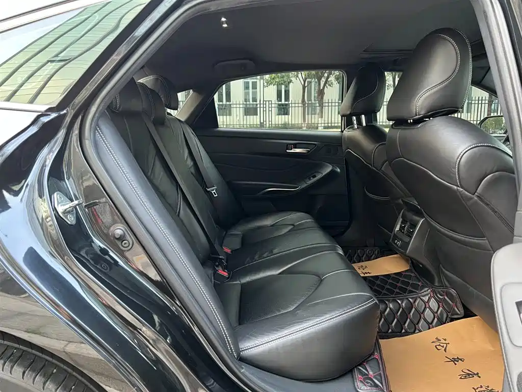 Toyota Avalon 2019 2.0L Progressive Edition (China VI) фото 17