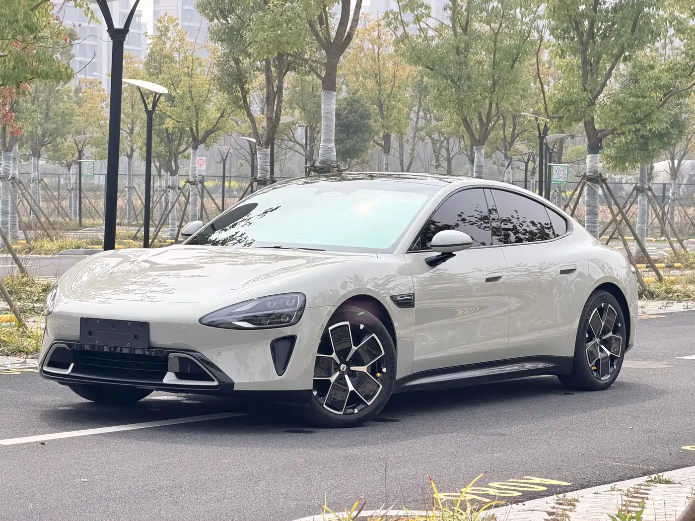 XIAOMI CAR XIAOMI SU7